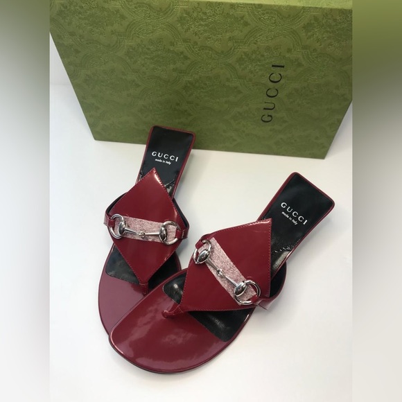 💯 - New authentic GUCCI MARIAME LEATHER BIT THONG SANDALS IN CHERRY RED - Picture 7 of 11
